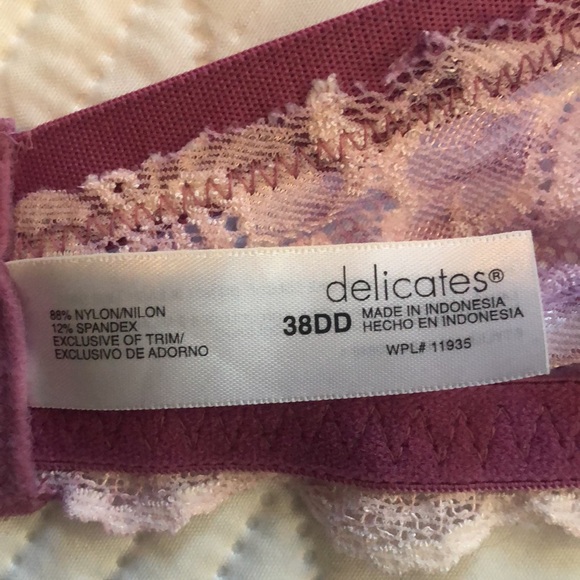 Delicates Bra Size 38DD. White/lavender purple Lace Sexy Whimsical Feminine - Picture 6 of 13